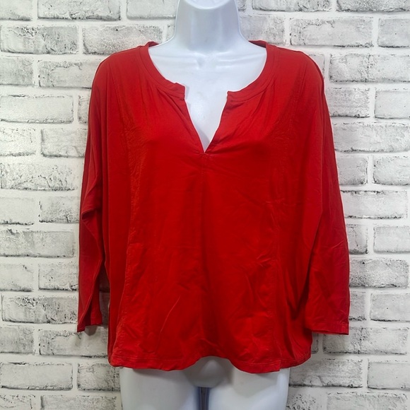 Athleta Essence Boxy Red Top Medium - Picture 1 of 8